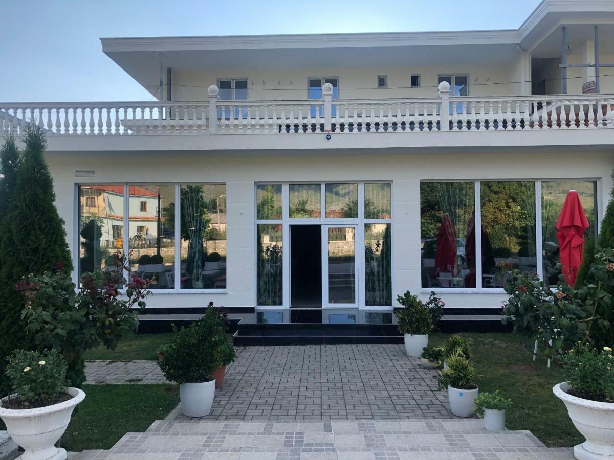 Taverna Zisi Hotel 4*